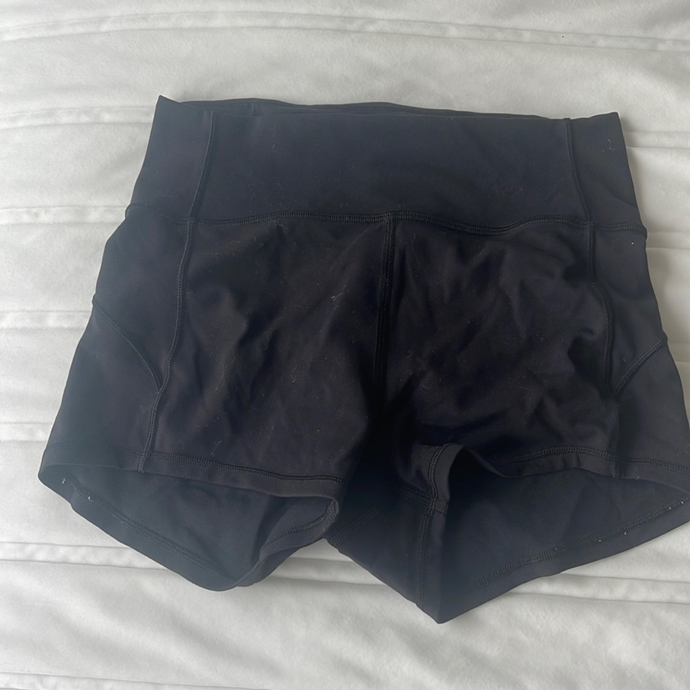 Lululemon shorts size 4